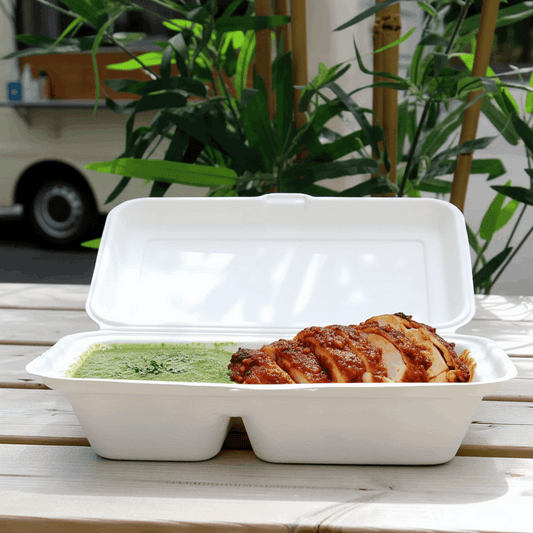 Bagasse 2 compartment box with green sauce and spicy chicken slices